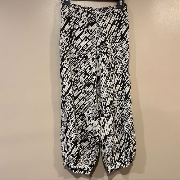 Bryn Walker Campa Light Linen Balloon-Leg Coordinating Cropped Pants